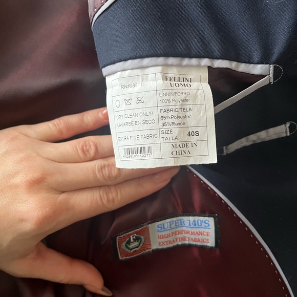 Fellini Uomo Men’s Suit Jacket and Pants - Picture 5 of 5